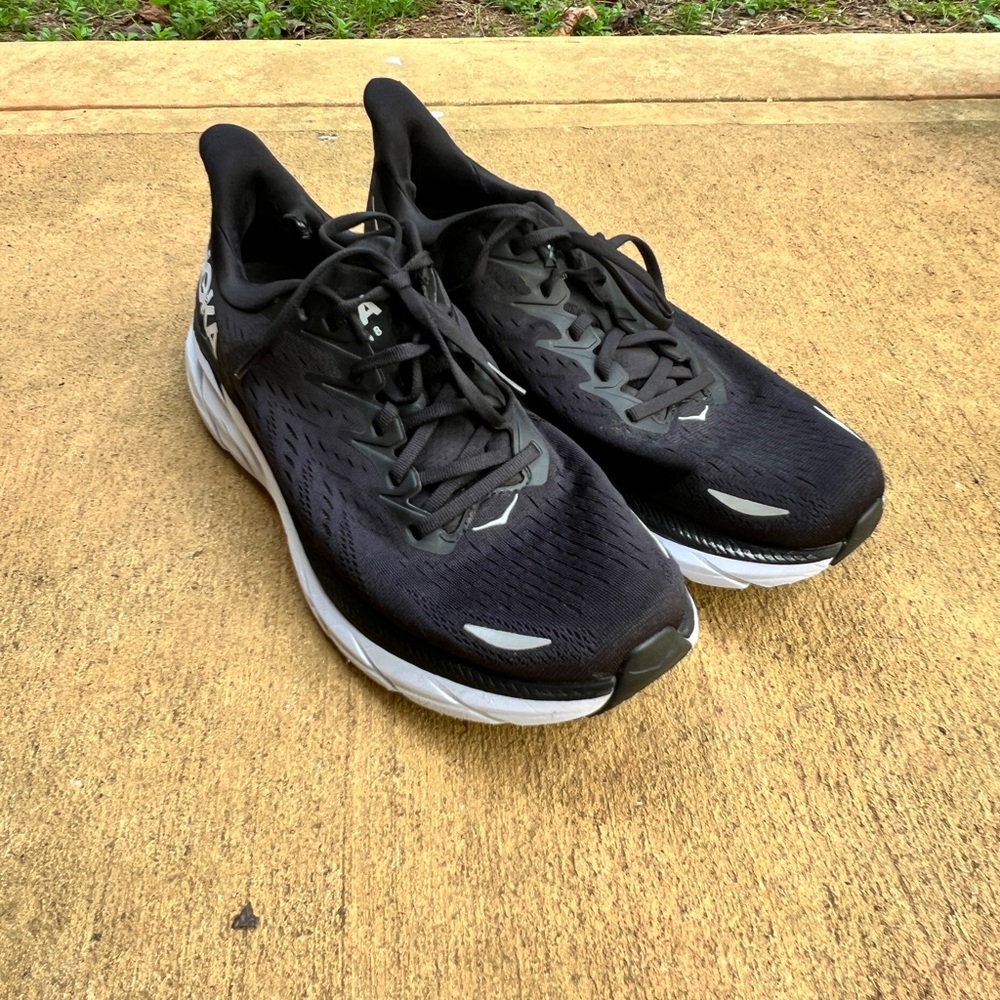 Men Hoka Clifton 8